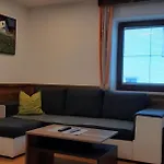 شقة Eller 79